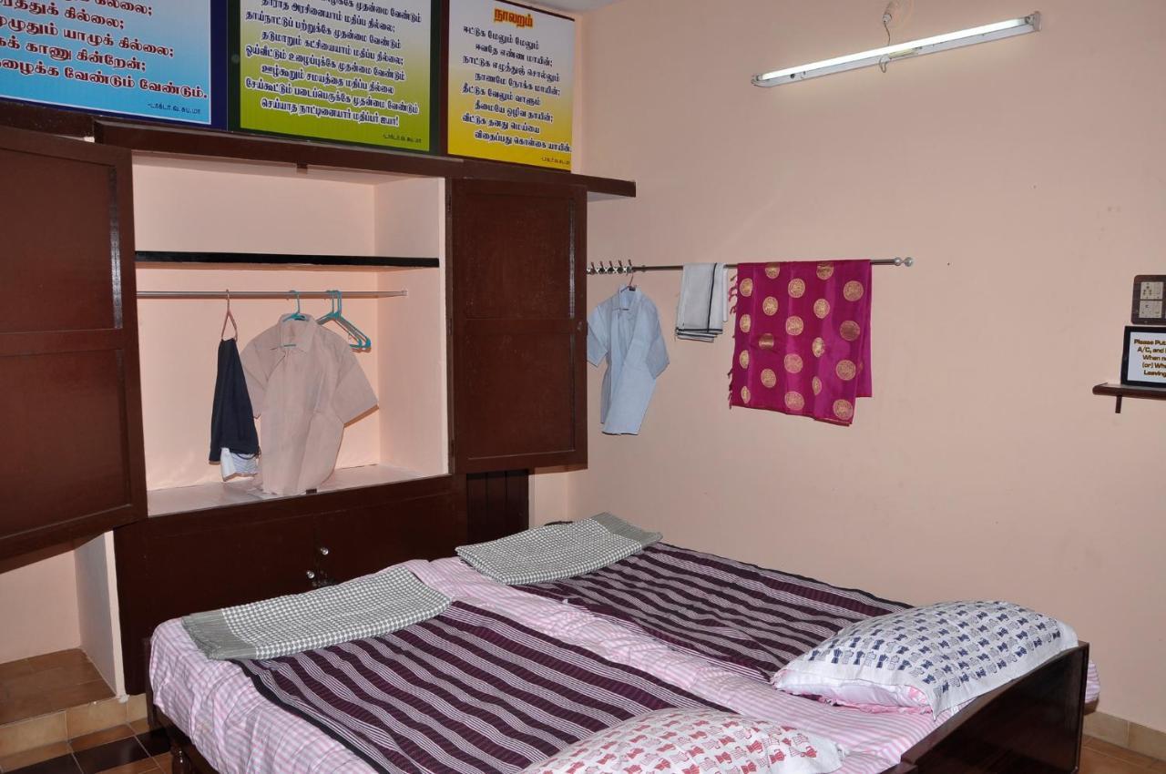 Homestay Senthil Akam 치담바람 외부 사진