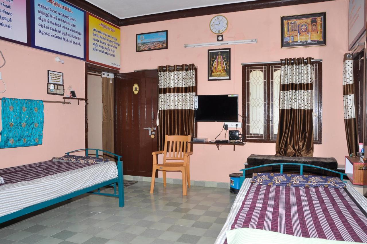Homestay Senthil Akam 치담바람 외부 사진