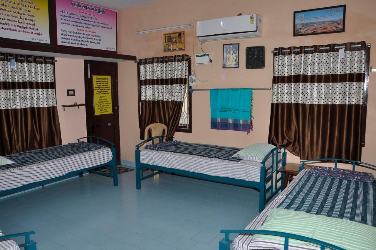 Homestay Senthil Akam 치담바람 외부 사진