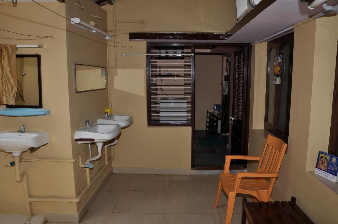 Homestay Senthil Akam 치담바람 외부 사진