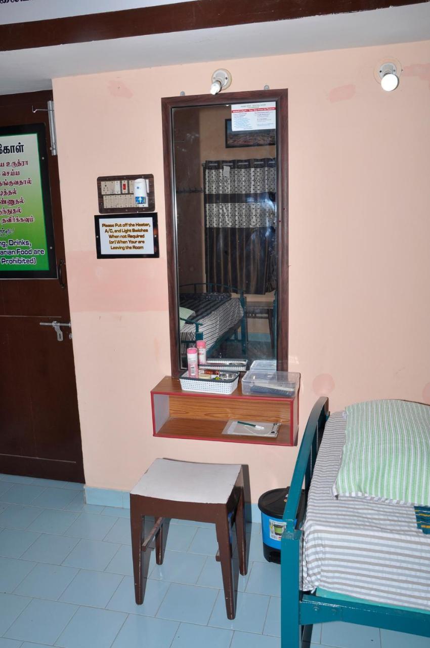 Homestay Senthil Akam 치담바람 외부 사진